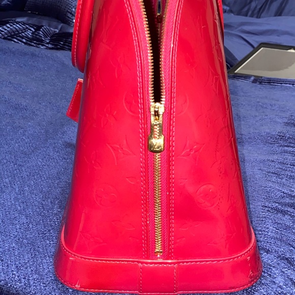 Louis Vuitton Vintage Pink Vernis Alma Handbag - Picture 2 of 8